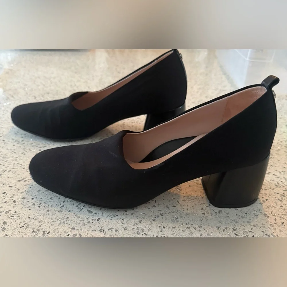 Taryn Rose black textile comfort heel. Size 8 - Picture 3 of 6